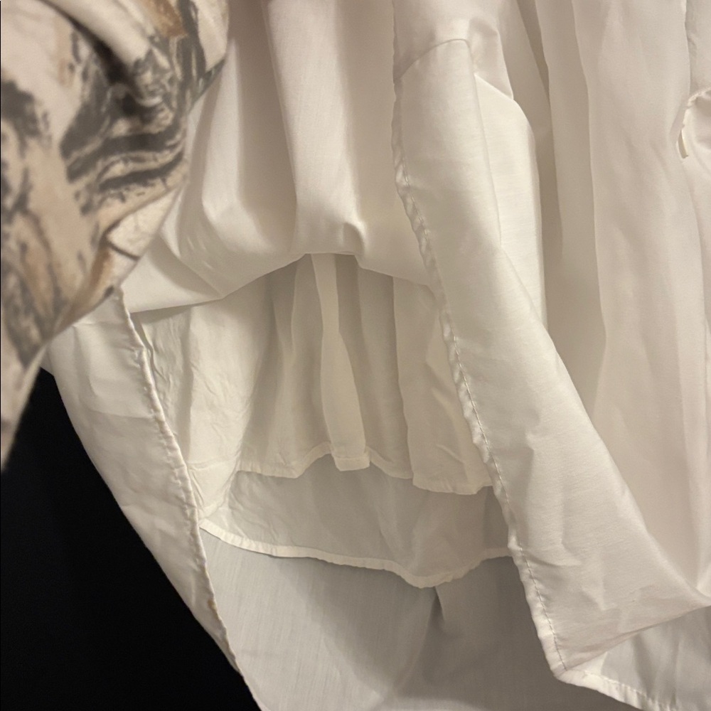 White Ruffled V-Neck Dress - Picture 3 of 4